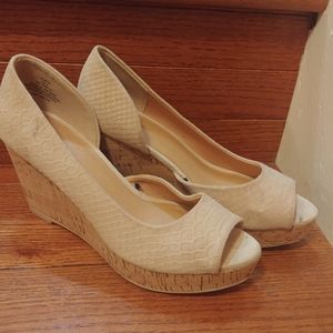 H&M Nude Color Open Toe Wedges